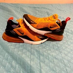 Orange Air Max 270